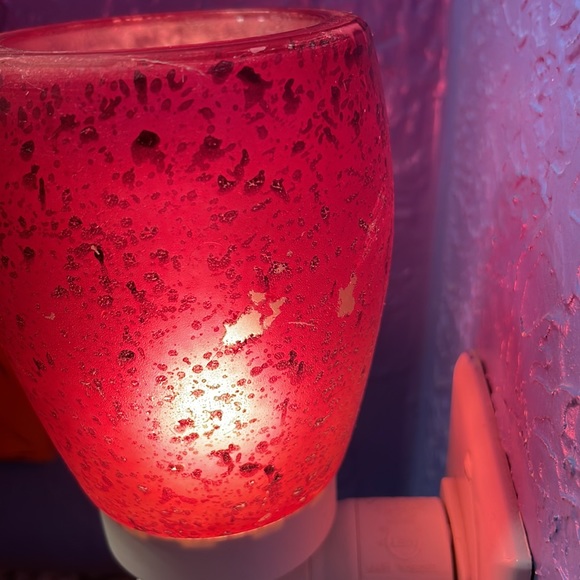 Scentsy Plug In - Picture 2 of 2